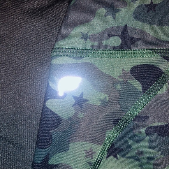 Fabletics Set - Picture 4 of 9